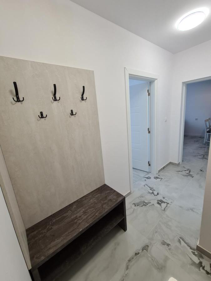 Dolphin Beach Apart Обзор Екстер'єр фото